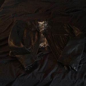 Cropped leather jacket